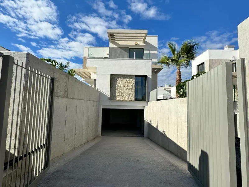 VILLA DE OBRA NUEVA - ÚLTIMA DE LA FASE 1 🌟