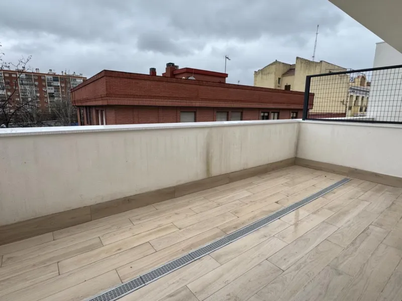 ÁTICO EN VENTA EN UN NUEVO COMPLEJO RESIDENCIAL EN MADRID