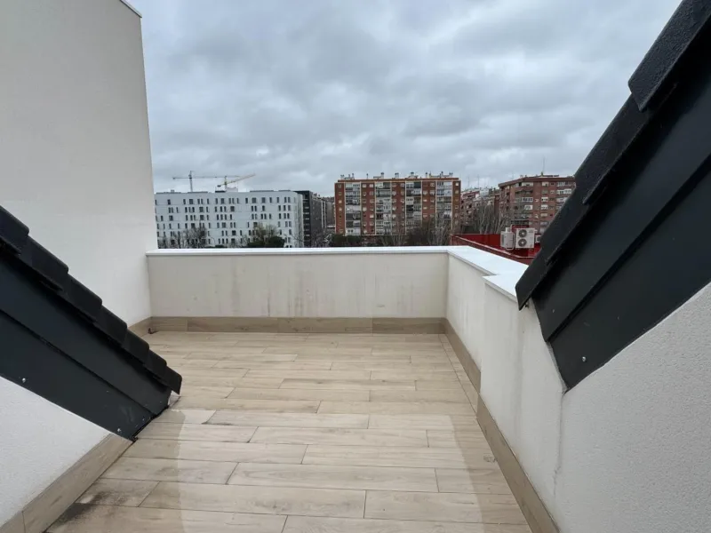 ÁTICO EN VENTA EN UN NUEVO COMPLEJO RESIDENCIAL EN MADRID