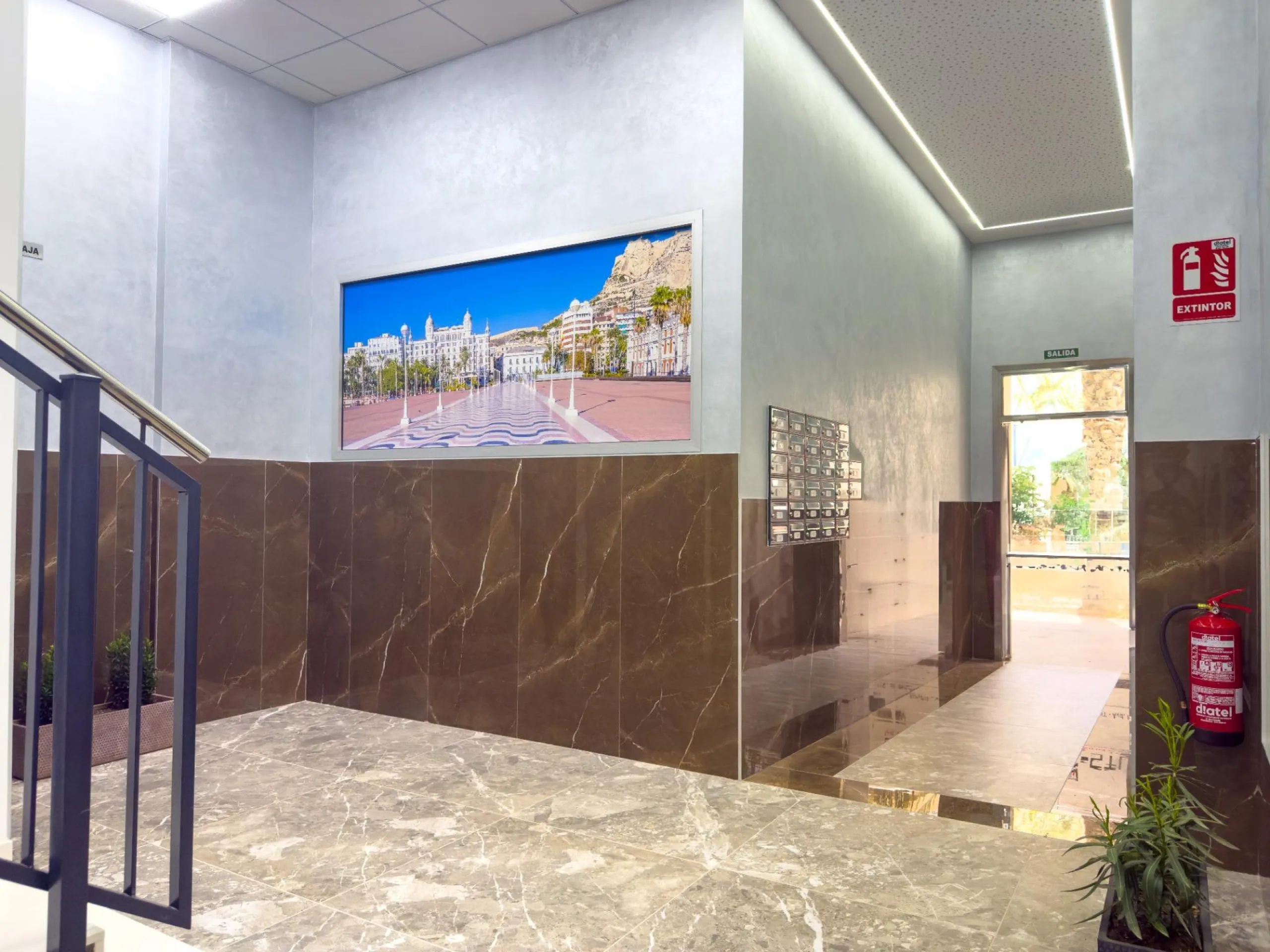 СРЕДНЕСЕЗОННАЯ КВАРТИРА В АРЕНДУ