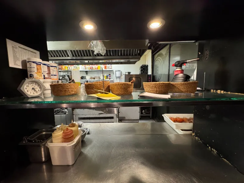 Operating Restaurant in La Barceloneta, Barcelona