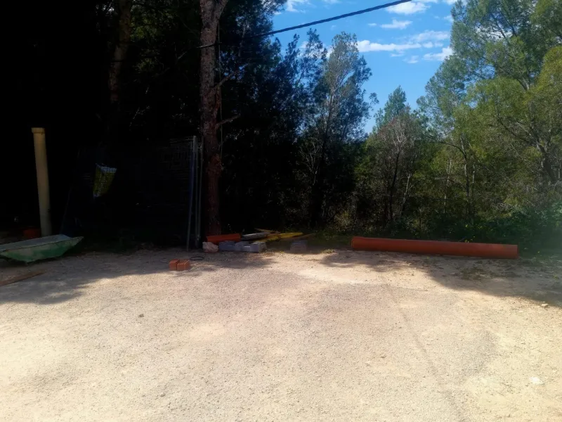 ÚLTIMA PARCELA EN EXCLUSIVA URBANIZACIÓN GALERA DE LAS PALMERAS