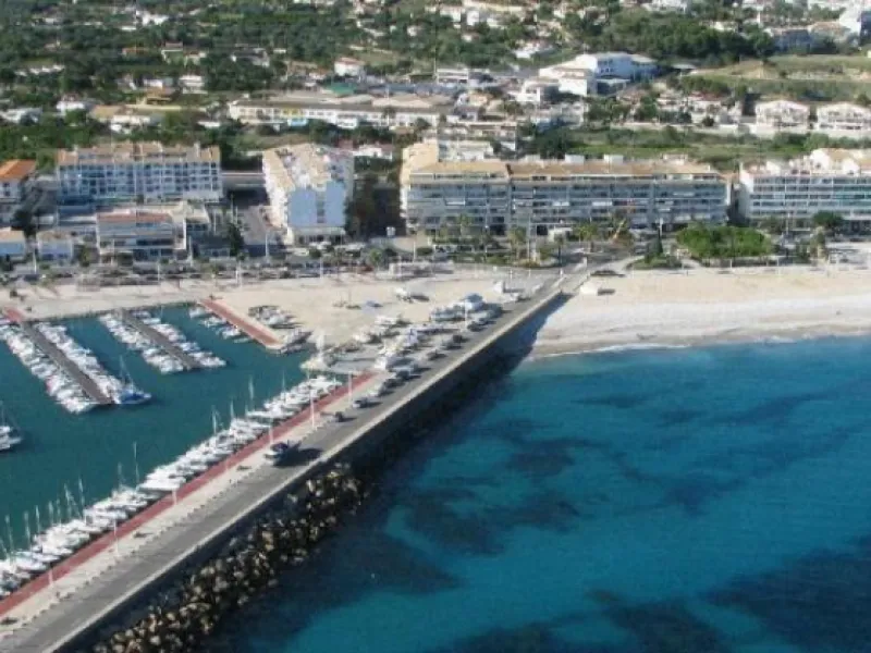 ÚLTIMA PARCELA EN EXCLUSIVA URBANIZACIÓN GALERA DE LAS PALMERAS