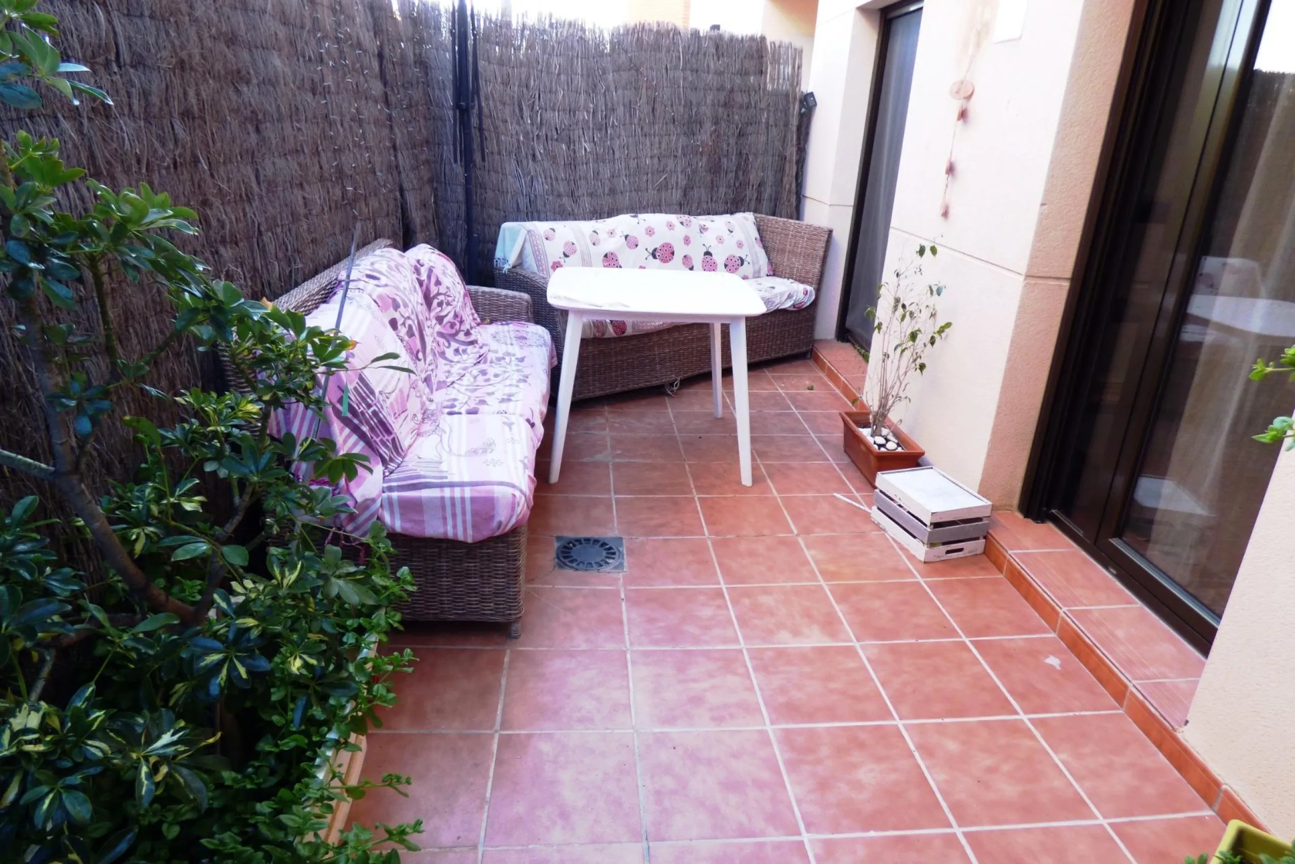 ENCANTADORA PLANTA BAJA EN SAN JUAN CON GRAN TERRAZA