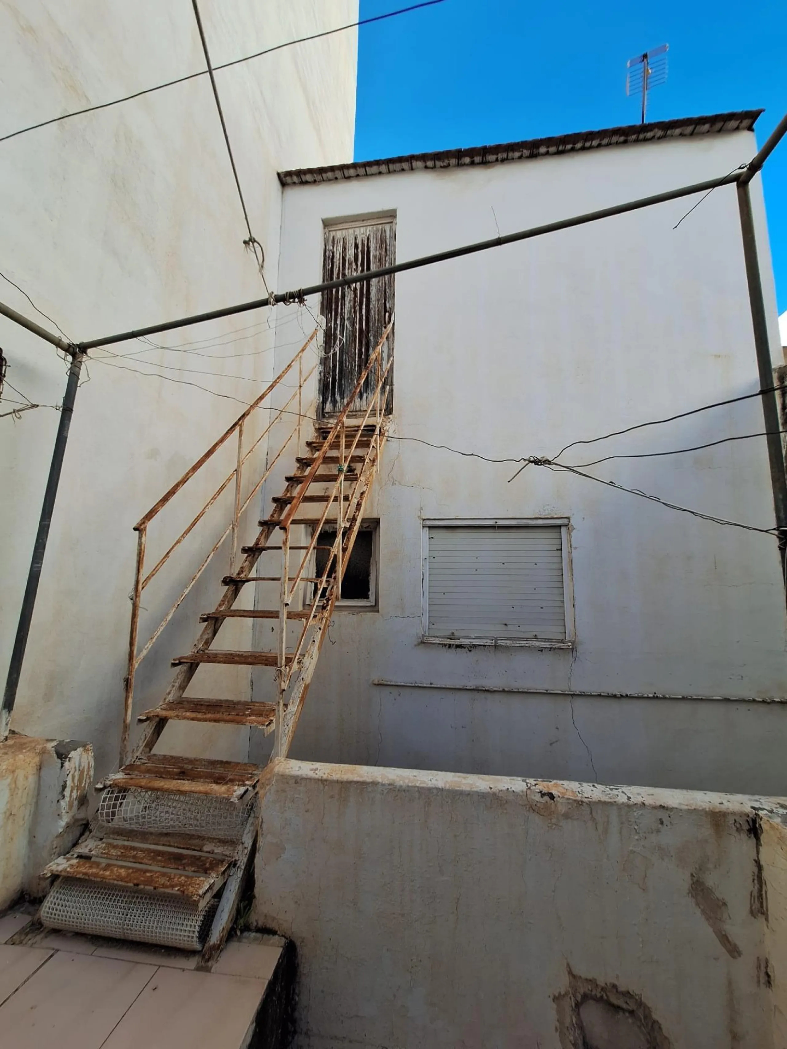 Se vende edificio entero en pleno centro de Torrevieja