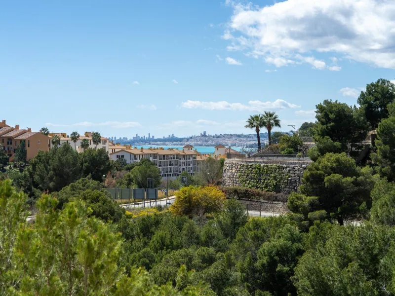 Encantadora casa adosada con vistas al mar en Altea Mascarat