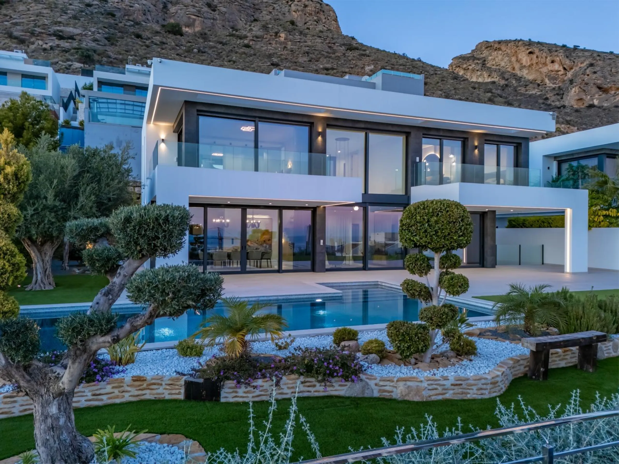 Villa Roma: Exclusividad y Elegancia en Finestrat 🌟