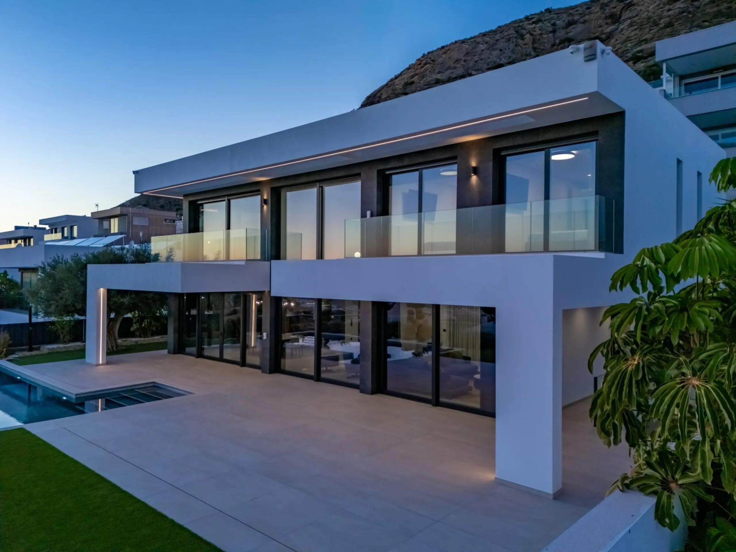 Villa Roma: Exclusividad y Elegancia en Finestrat 🌟