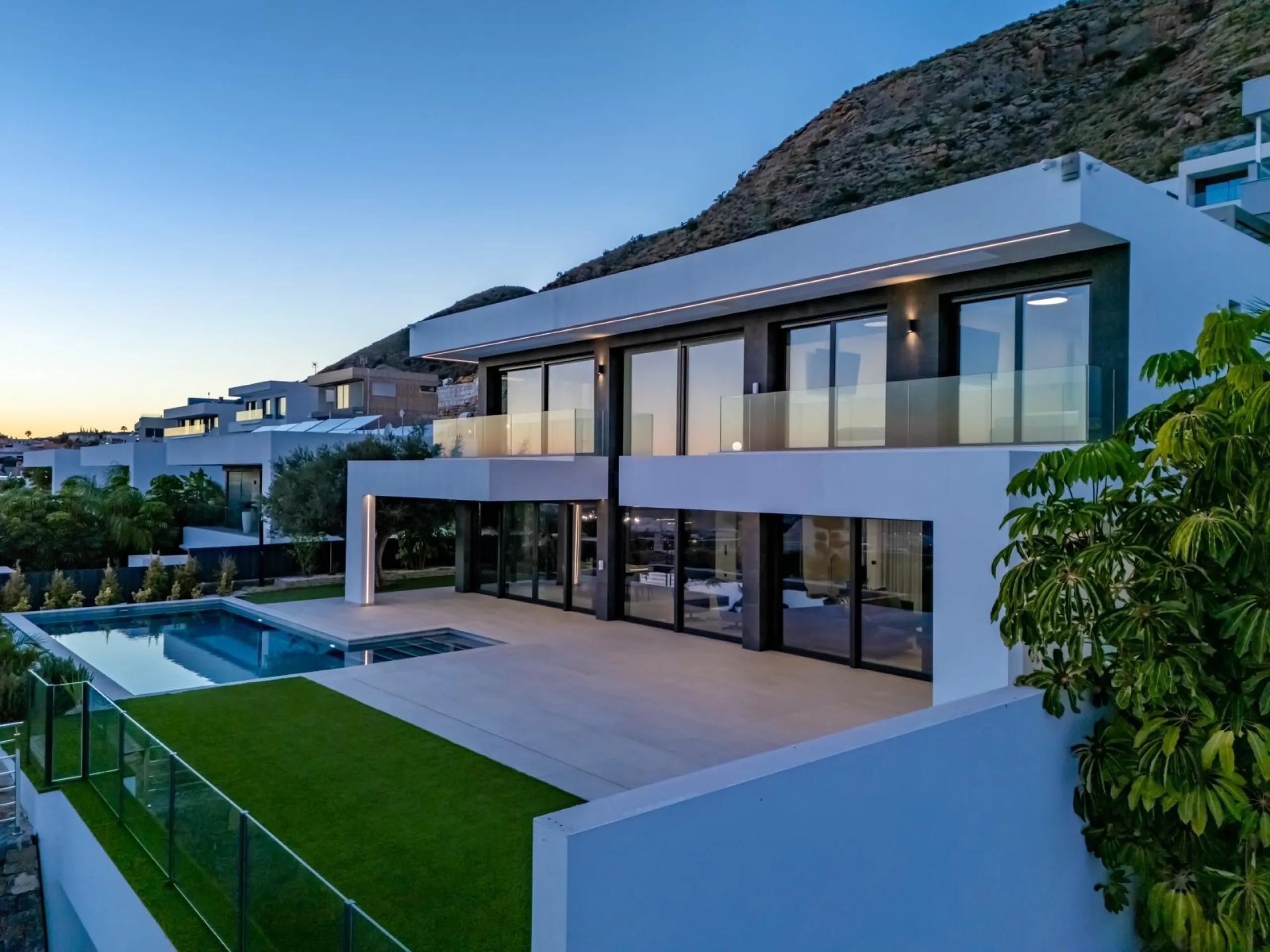 Villa Roma: Exclusividad y Elegancia en Finestrat 🌟