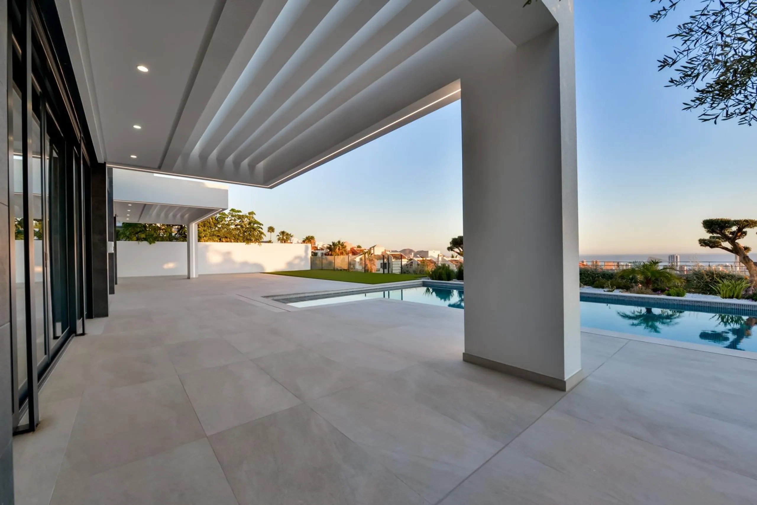 Villa Roma: Exclusividad y Elegancia en Finestrat 🌟