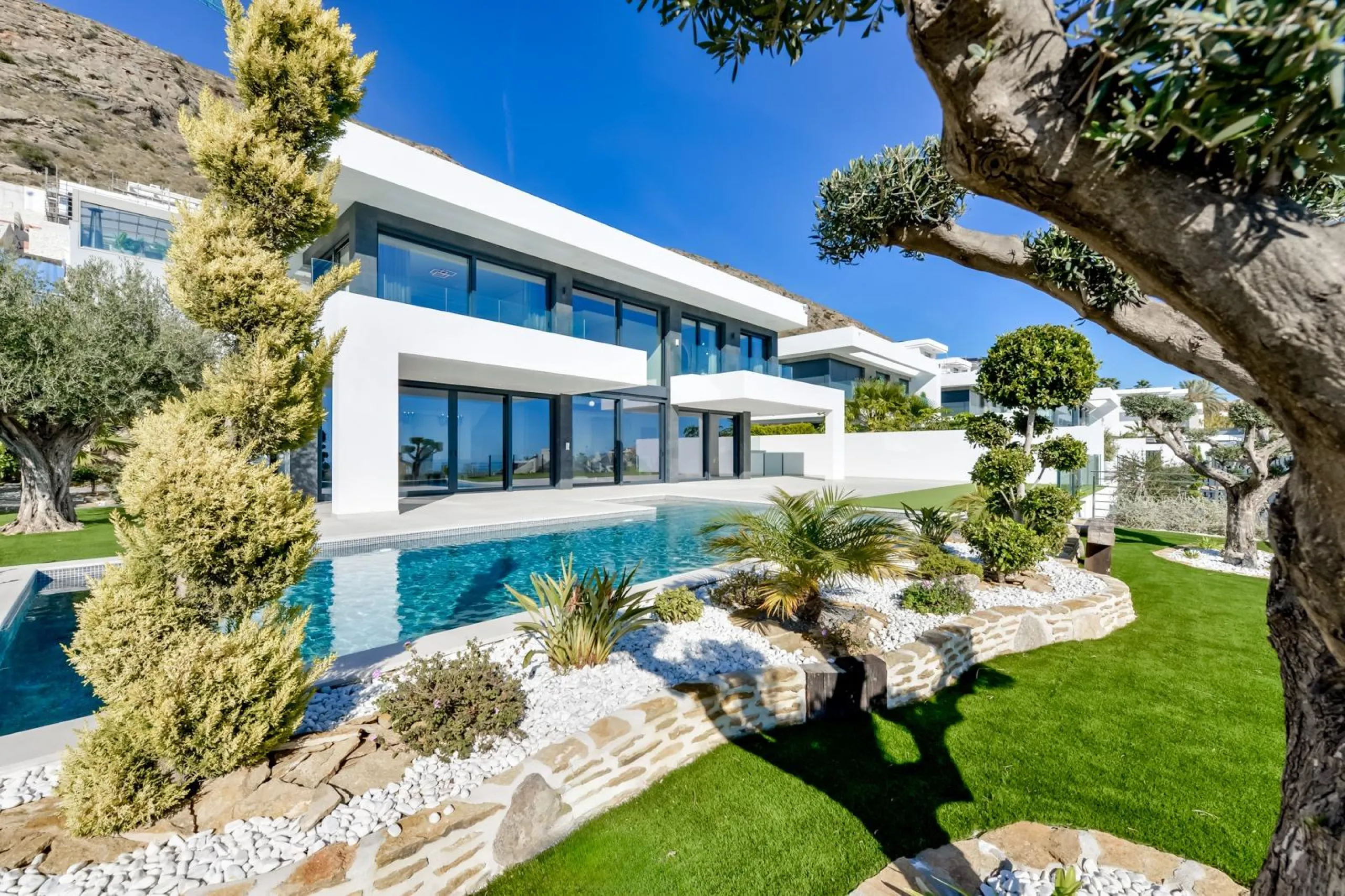 Villa Roma: Exclusividad y Elegancia en Finestrat 🌟