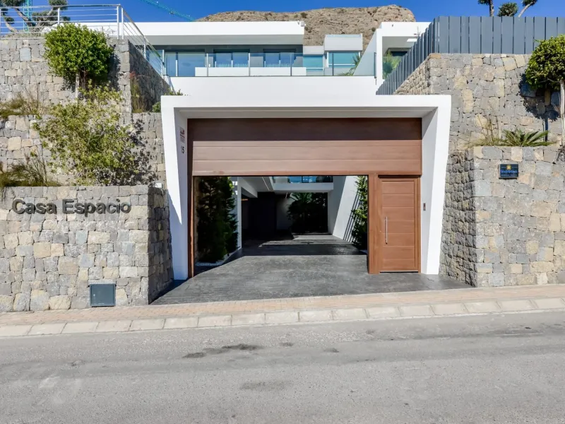 Villa Roma: Exclusividad y Elegancia en Finestrat 🌟