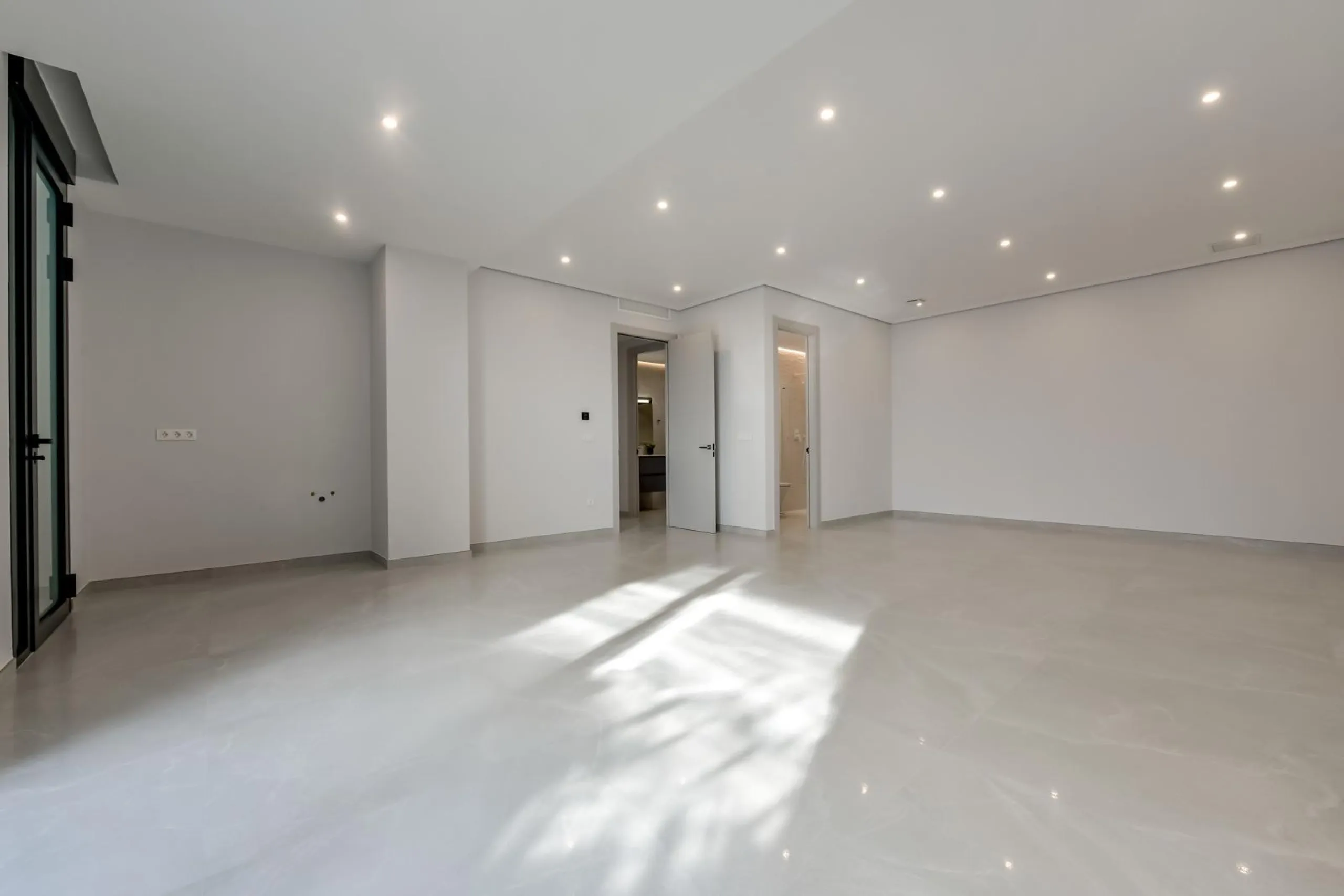 Villa Roma: Exclusividad y Elegancia en Finestrat 🌟