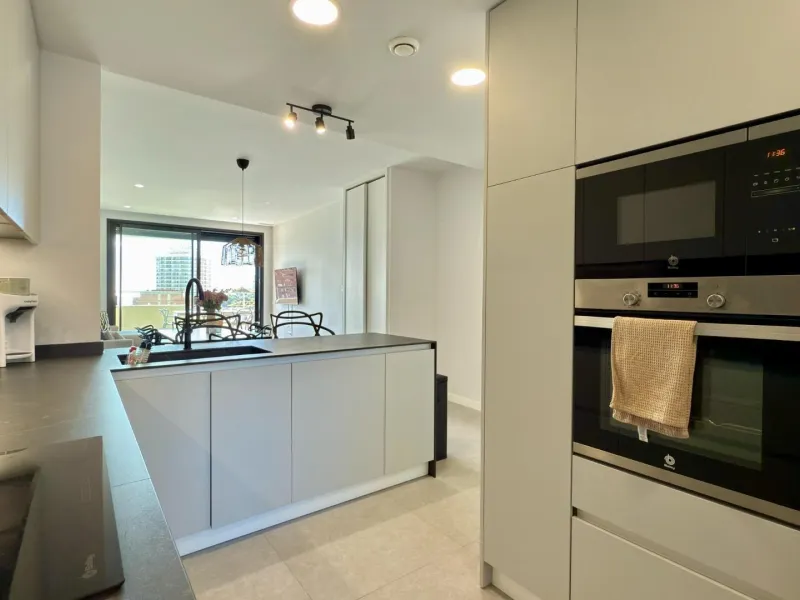 🌊✨ Apartamento de Lujo en Venta con Impresionantes Vistas al Mar ✨🌊