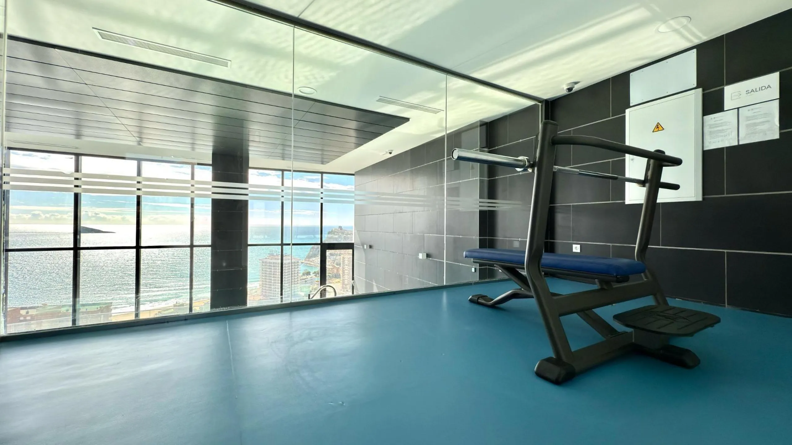 🌊✨ Apartamento de Lujo en Venta con Impresionantes Vistas al Mar ✨🌊