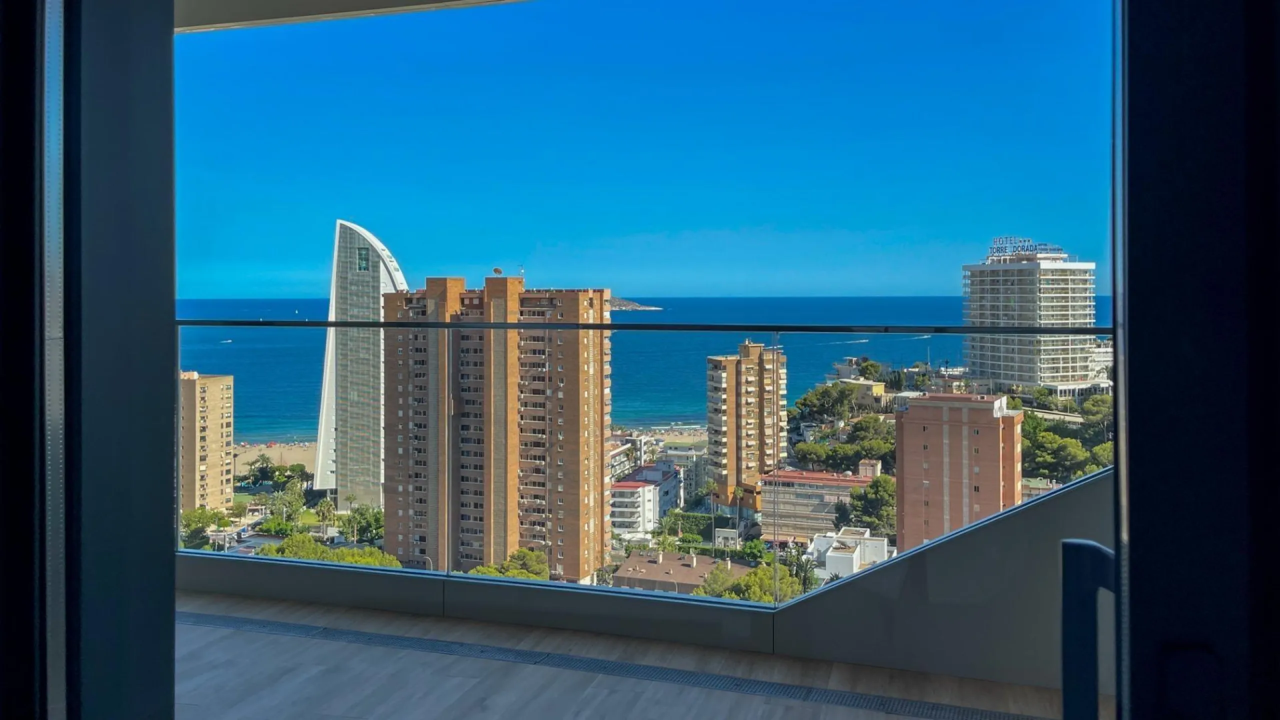 🌊✨ Apartamento de Lujo en Venta con Impresionantes Vistas al Mar ✨🌊