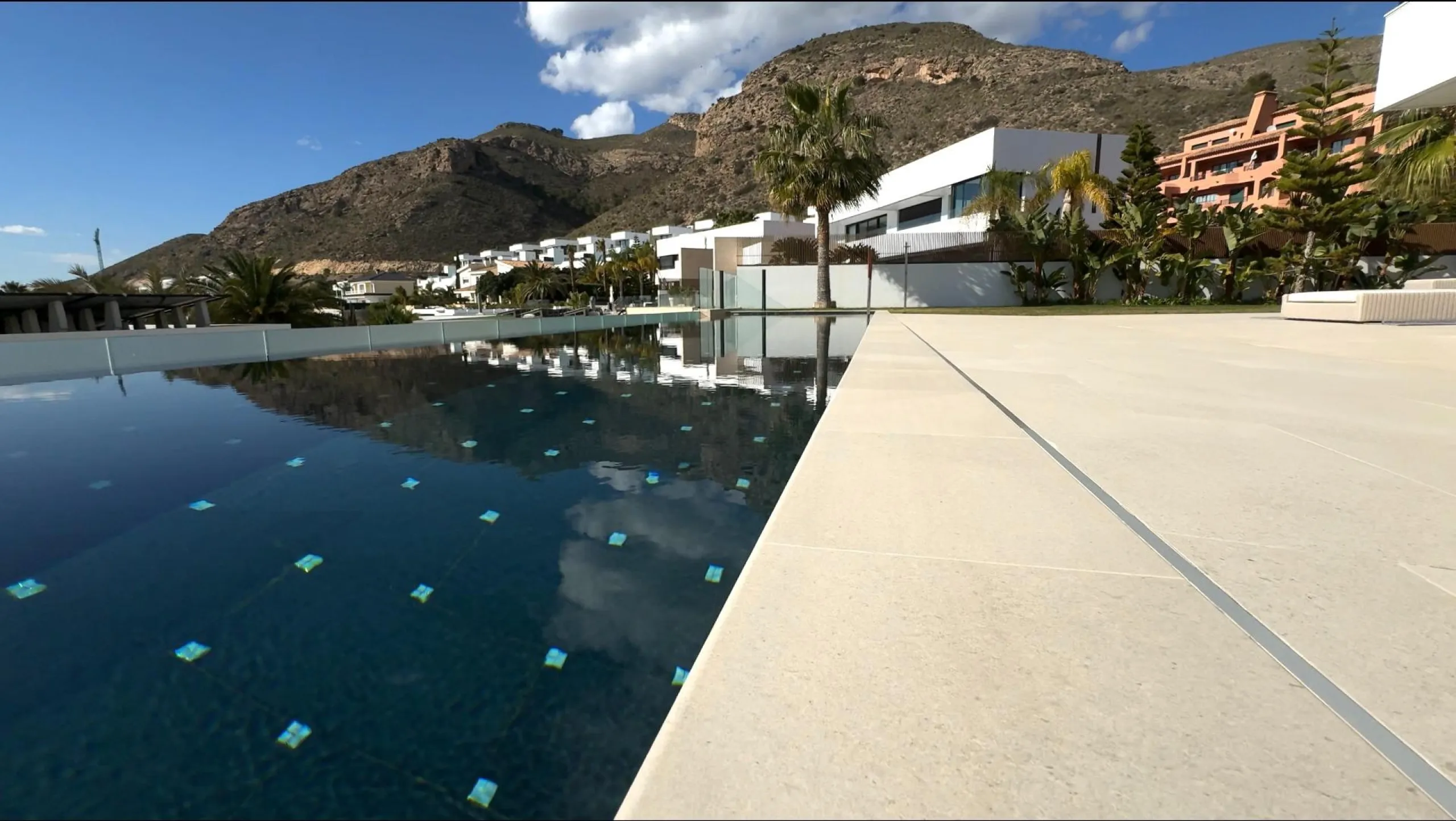 Unique Villa in Sierra Cortina