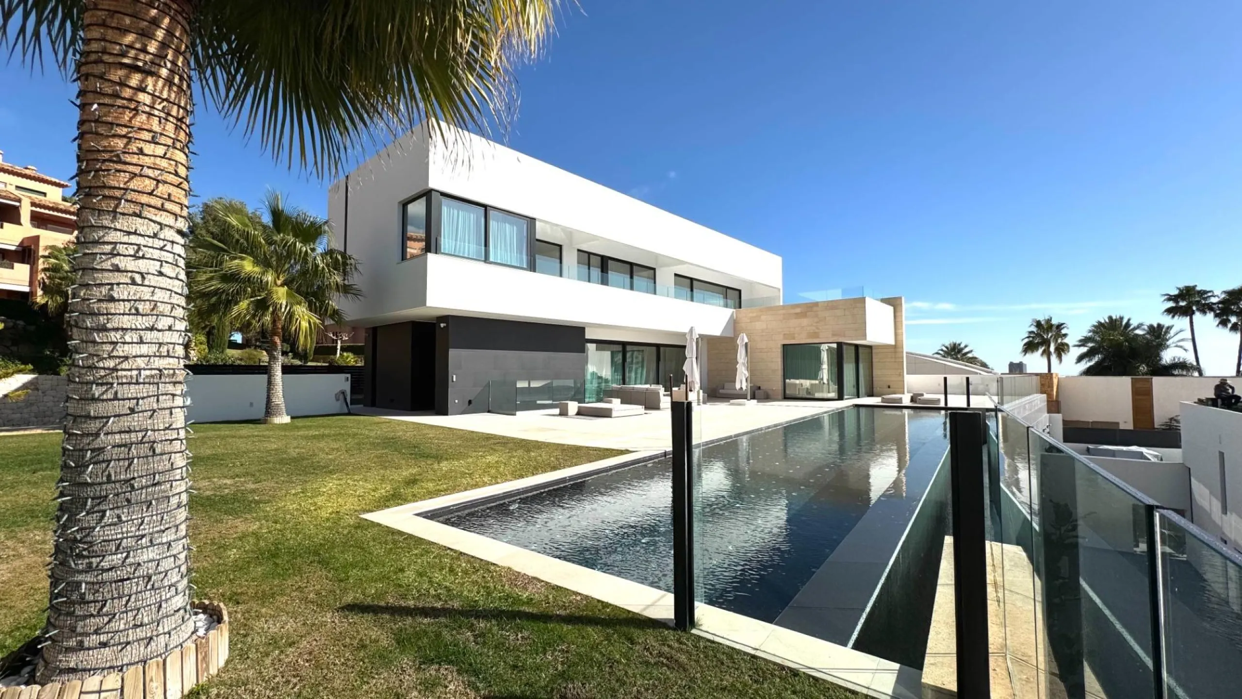 Unique Villa in Sierra Cortina