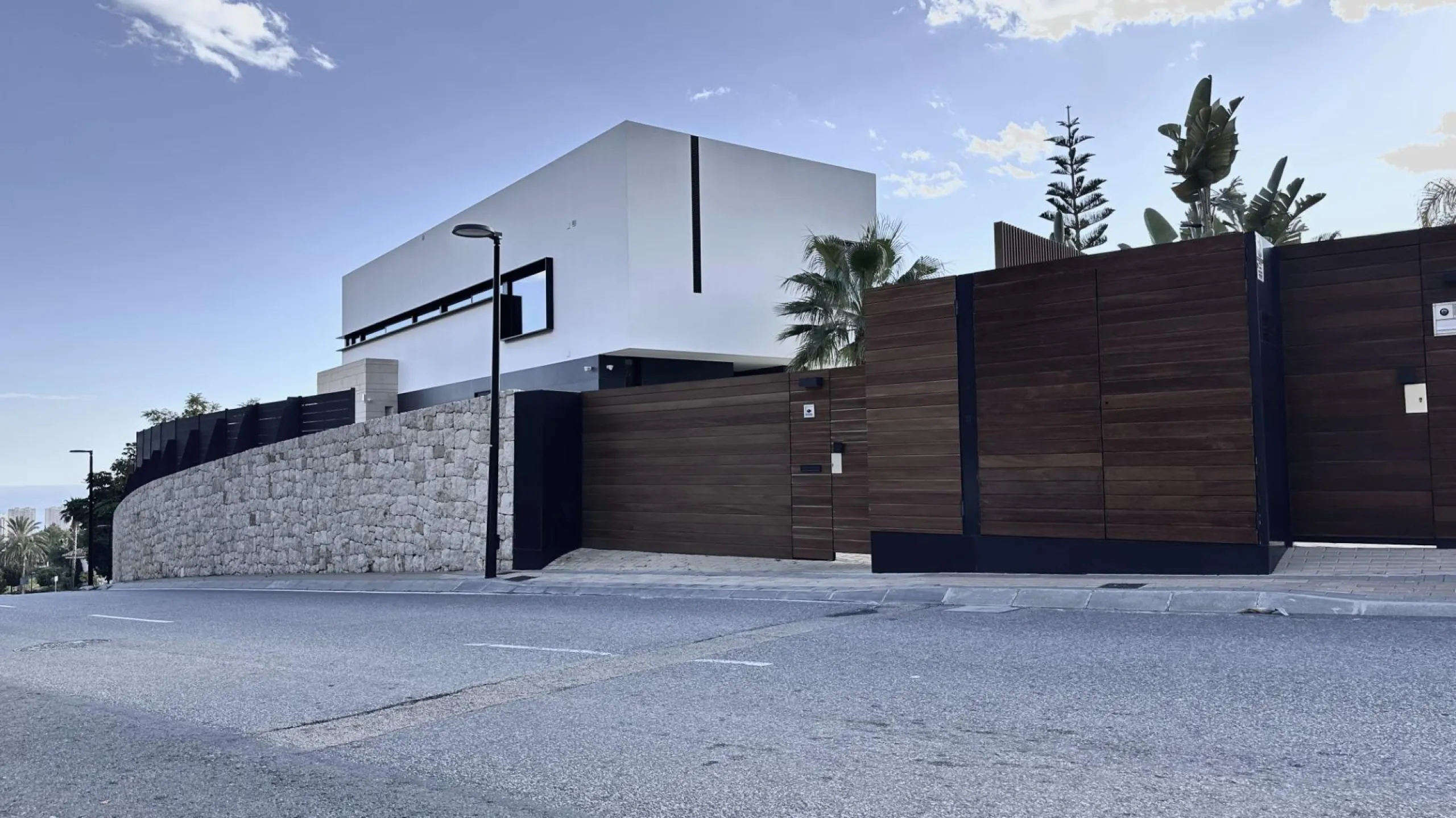 Unique Villa in Sierra Cortina