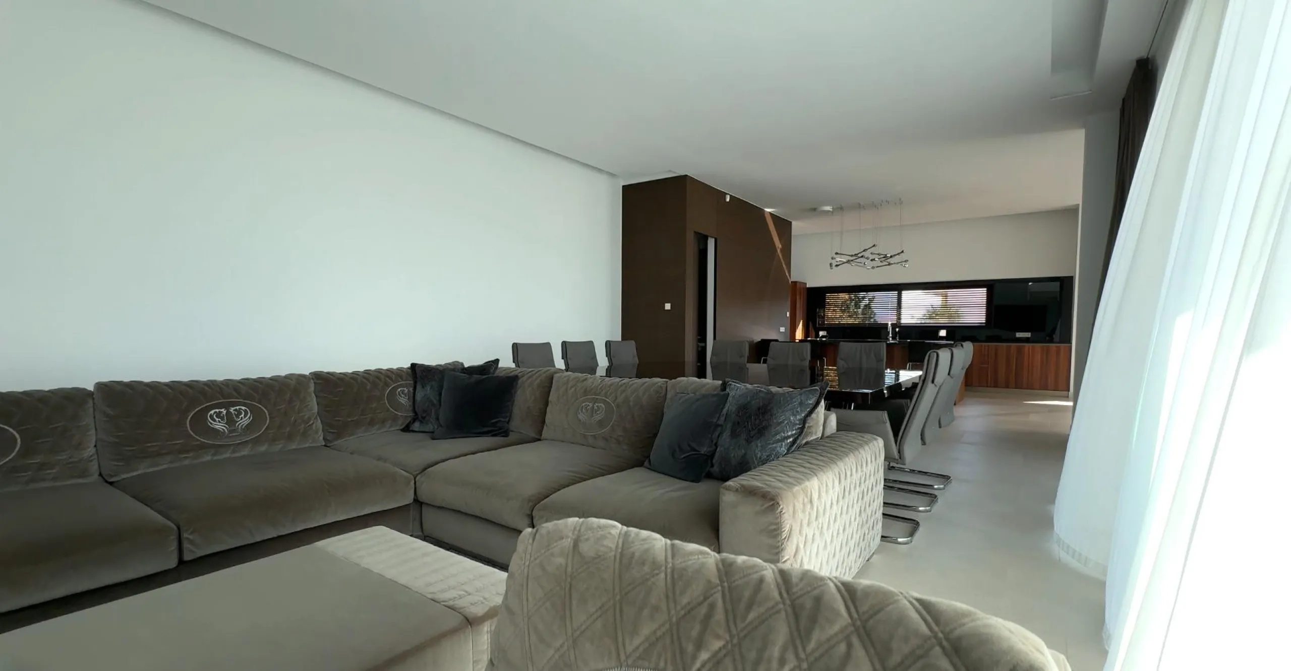 Unique Villa in Sierra Cortina
