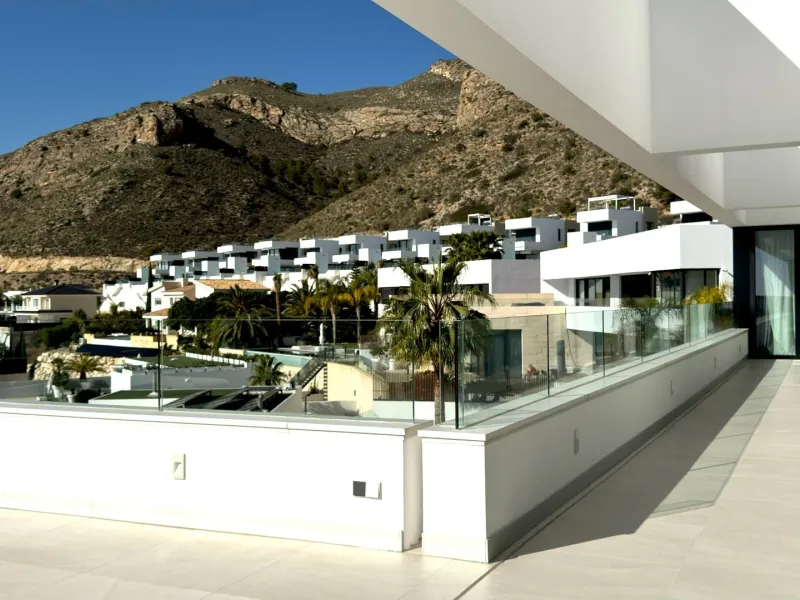 Unique Villa in Sierra Cortina