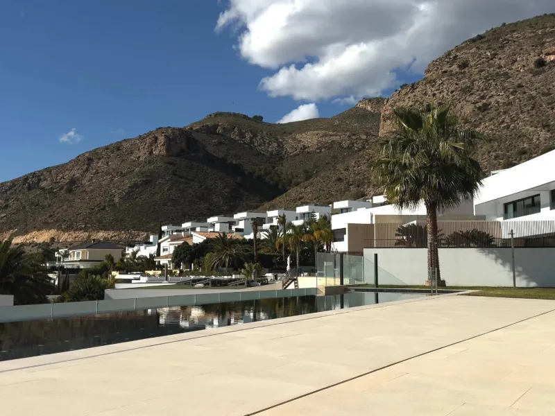 Unique Villa in Sierra Cortina