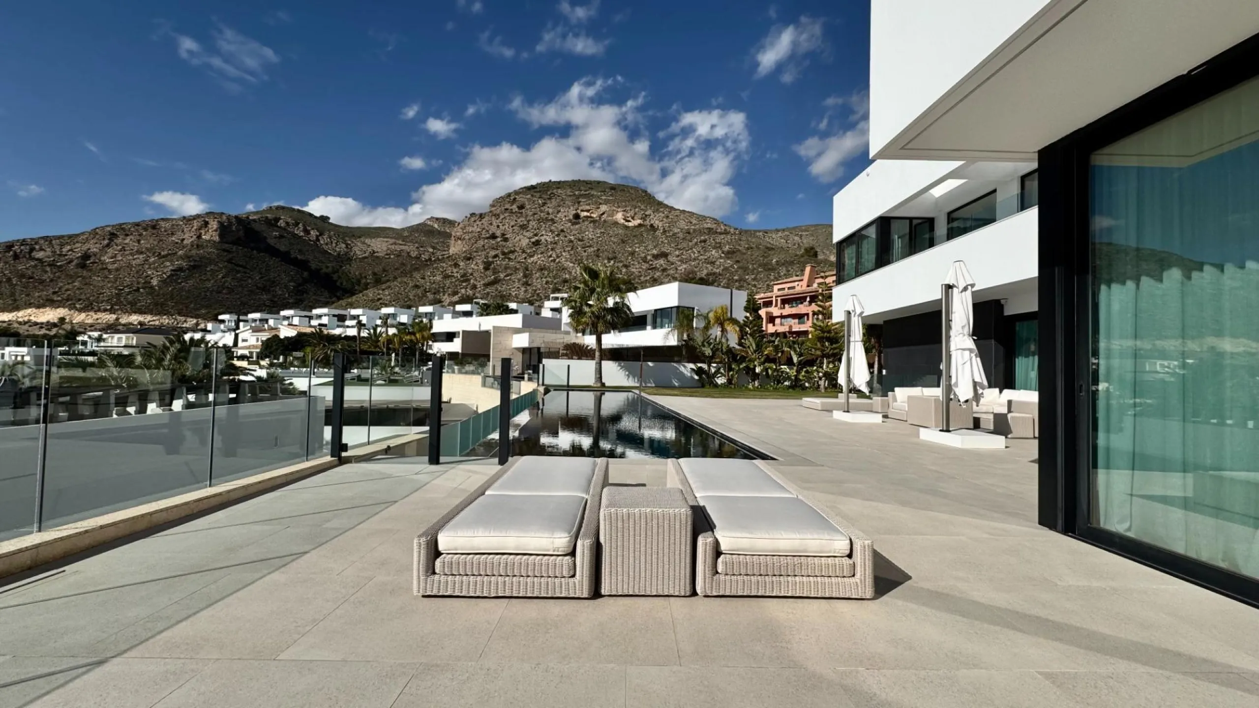 Unique Villa in Sierra Cortina