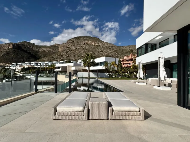 Unique Villa in Sierra Cortina