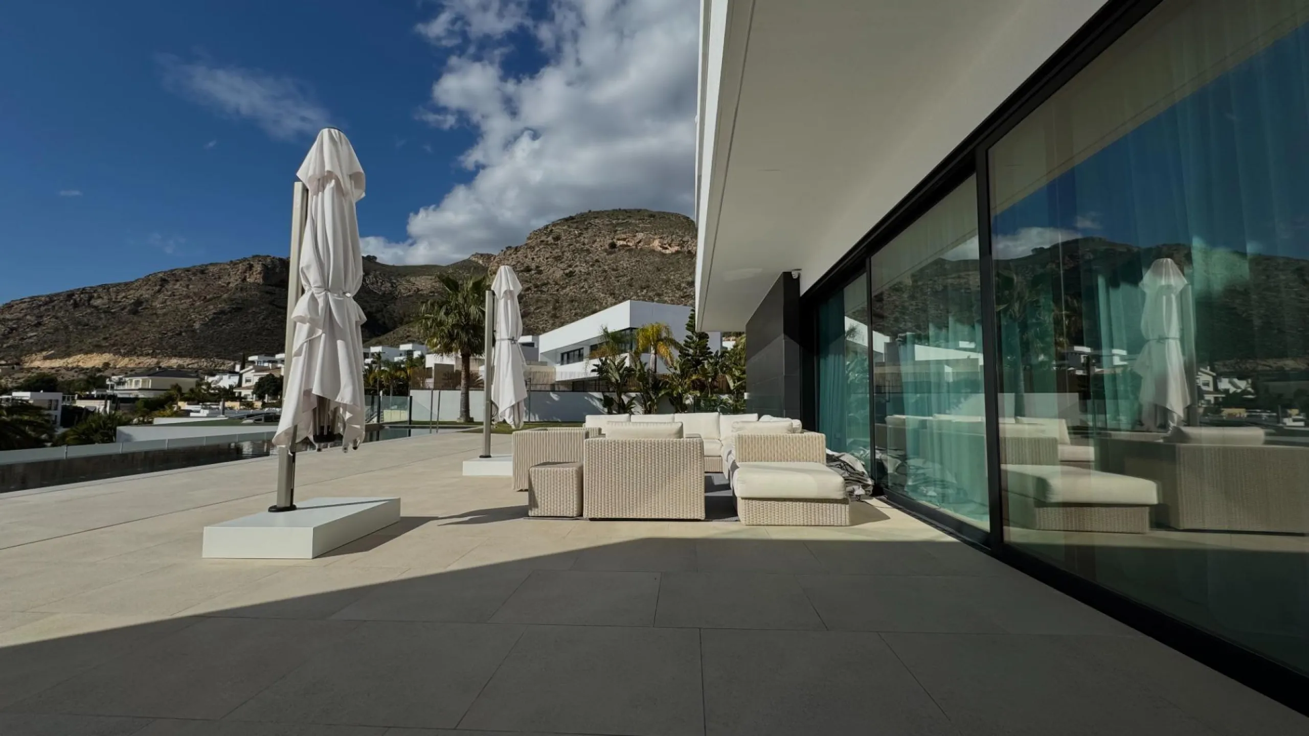 Unique Villa in Sierra Cortina