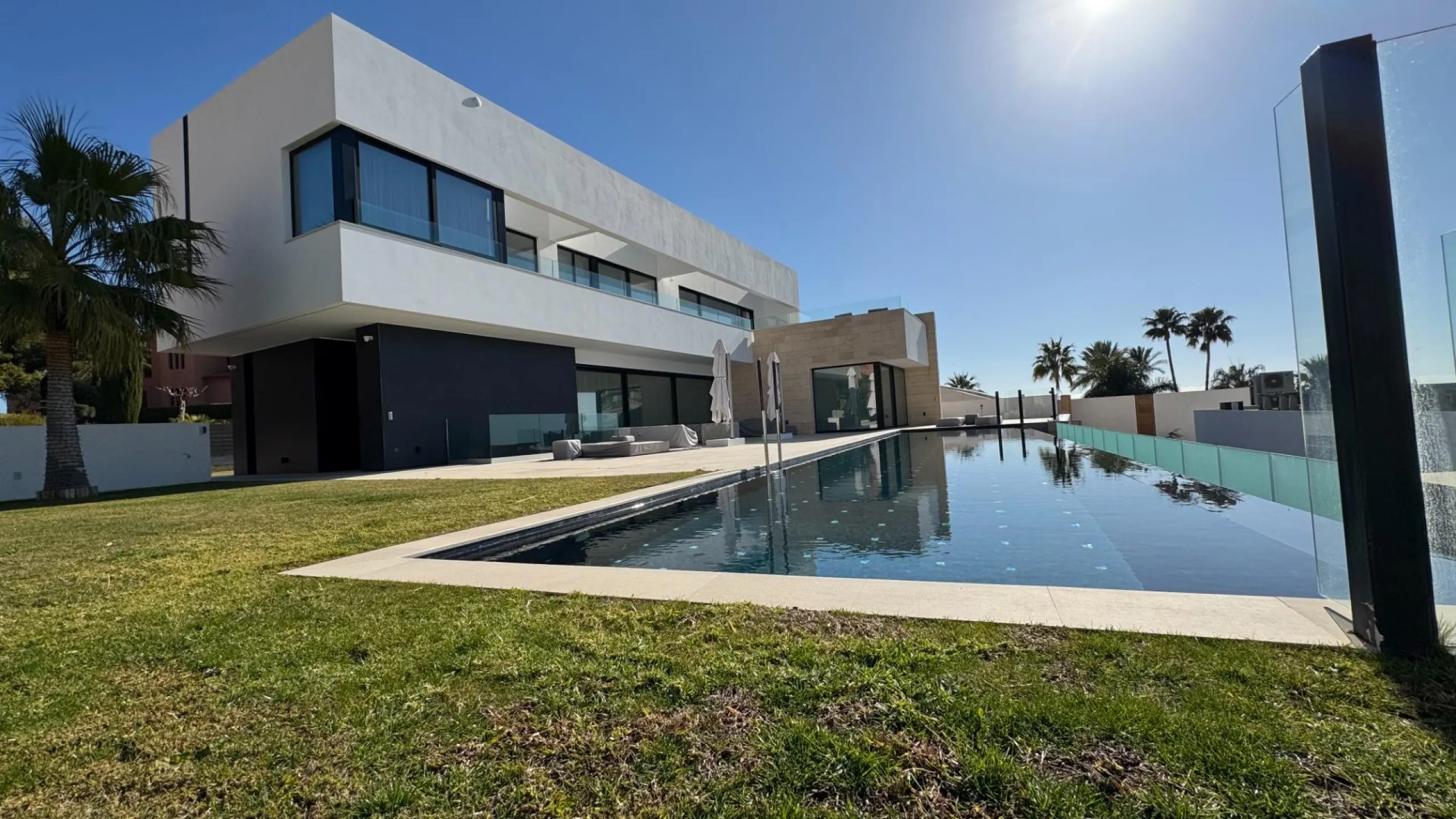 Unique Villa in Sierra Cortina