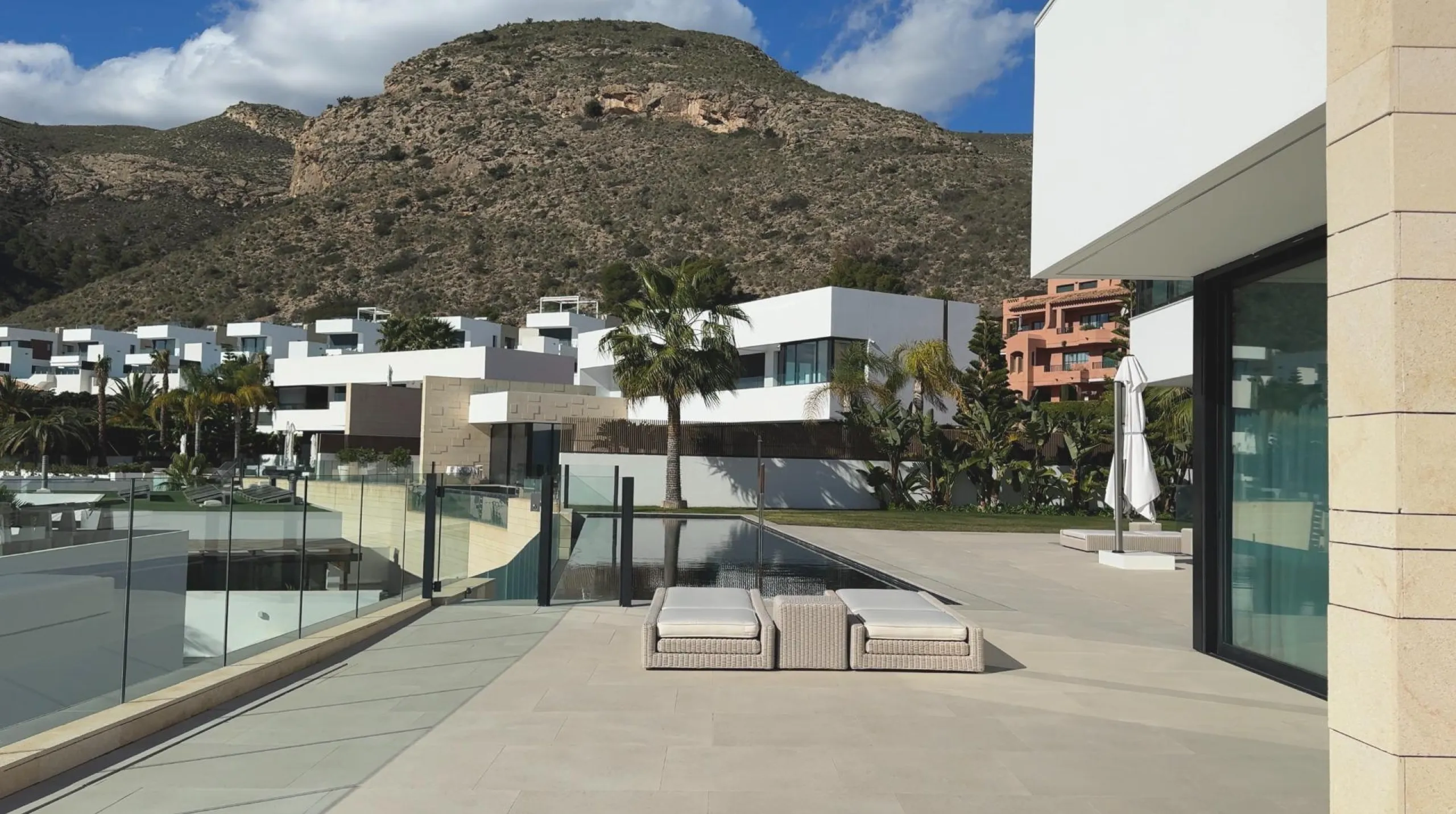 Unique Villa in Sierra Cortina