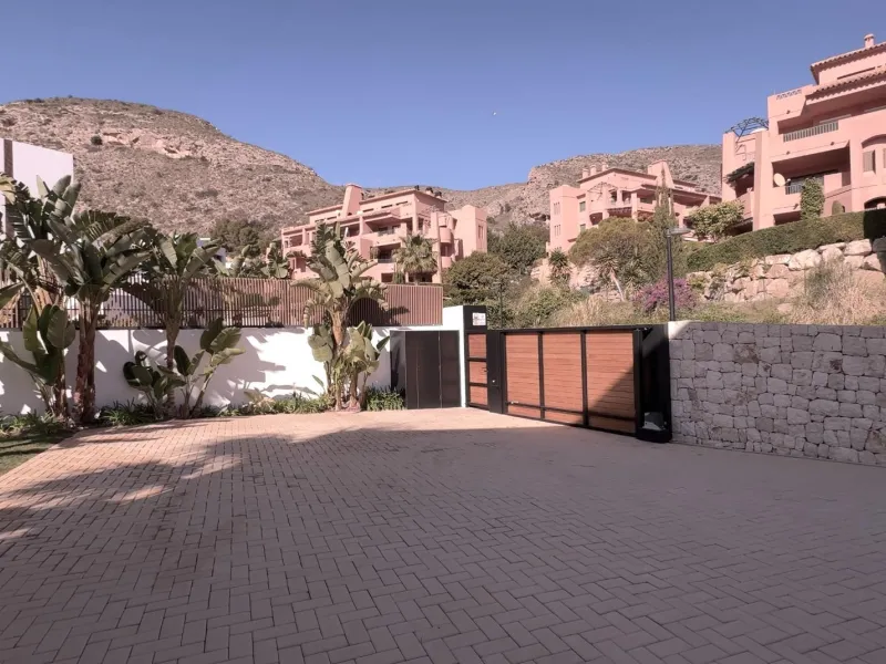 Unique Villa in Sierra Cortina