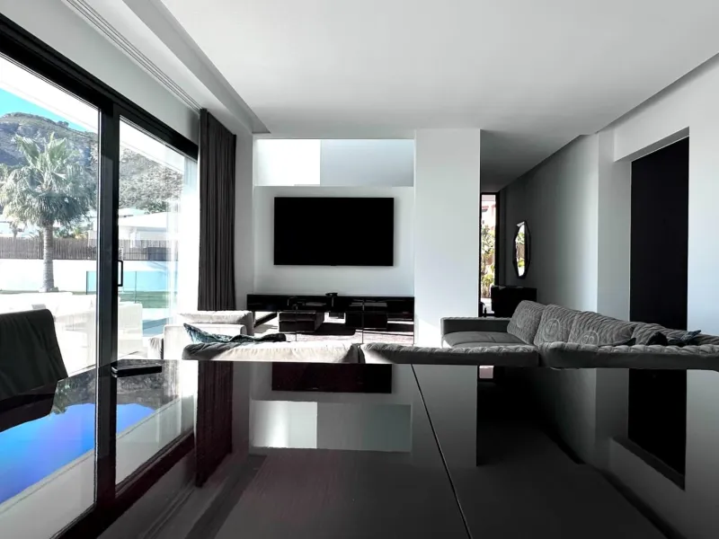 Unique Villa in Sierra Cortina