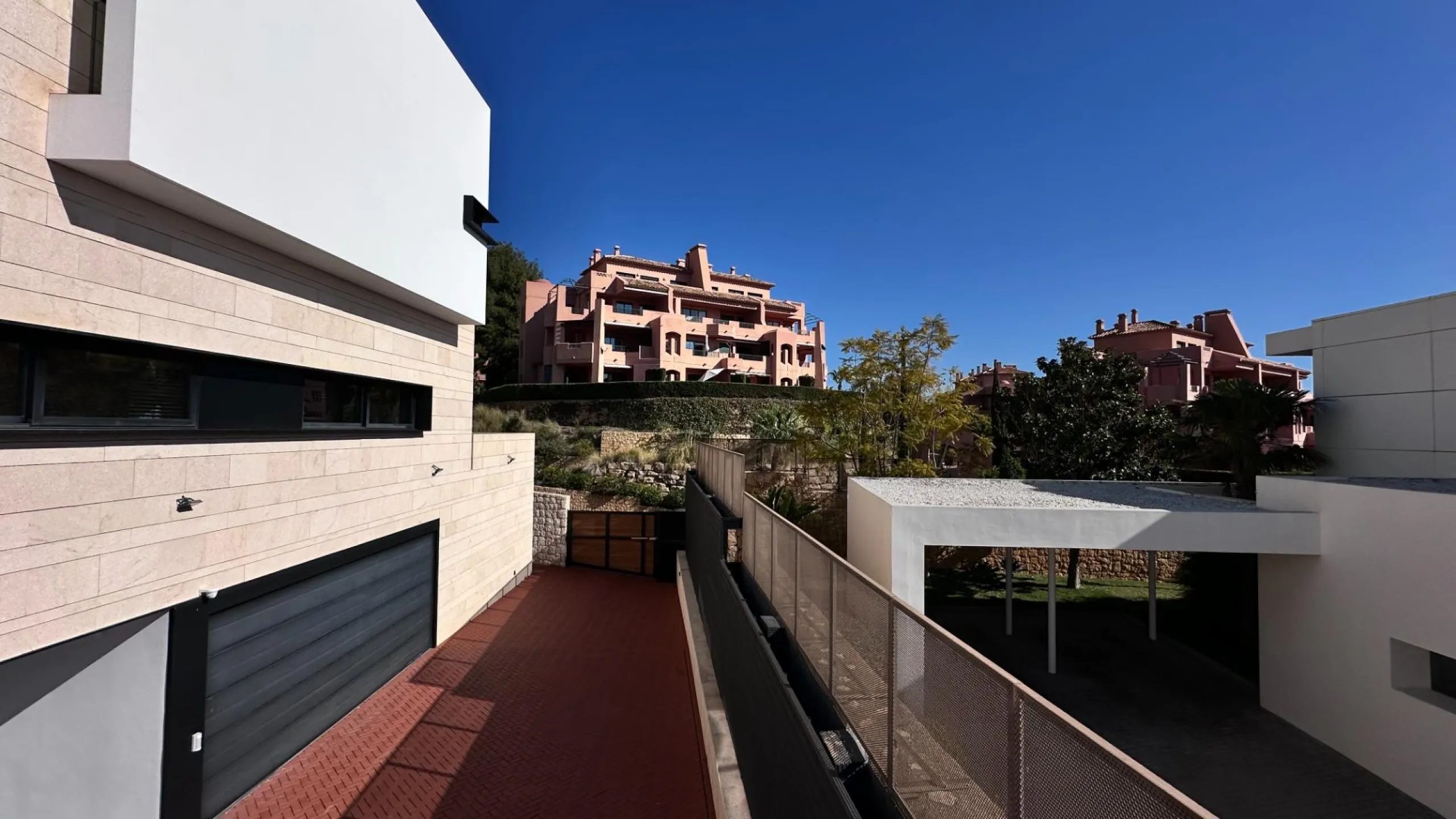 Unique Villa in Sierra Cortina