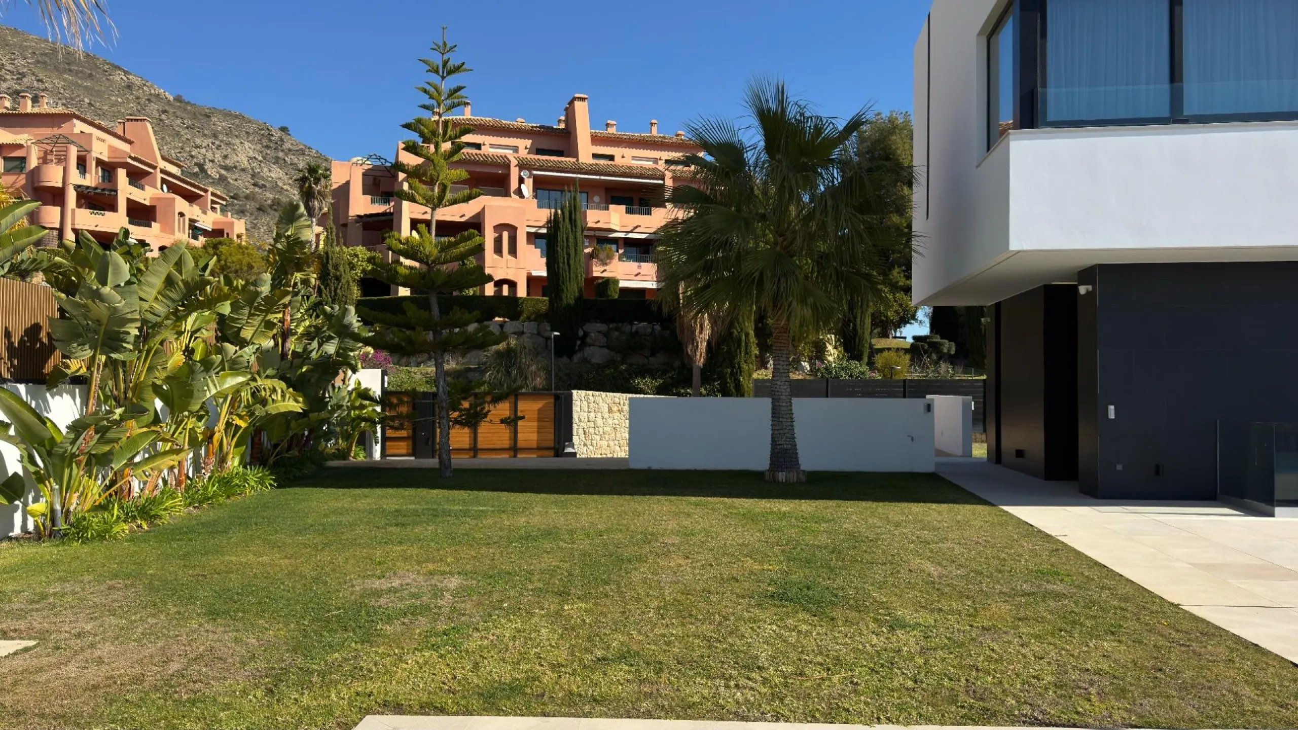 Unique Villa in Sierra Cortina