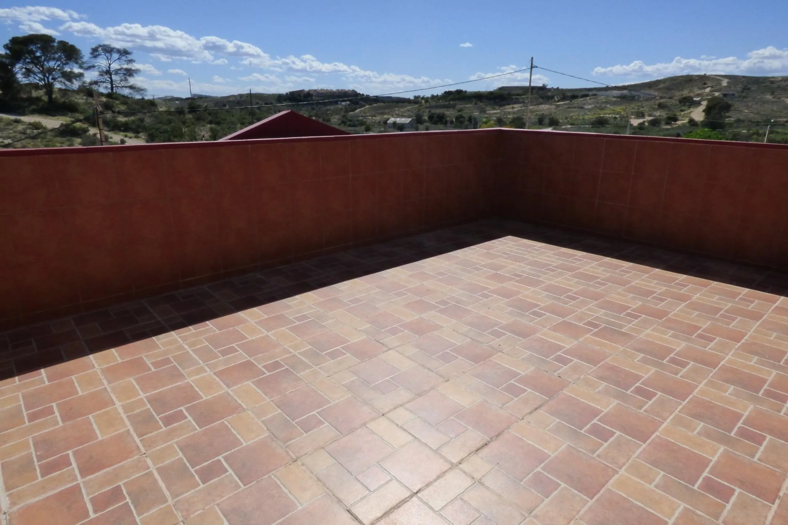 CHALET ADOSADO LISTO PARA ENTRAR A VIVIR EN SAN JUAN