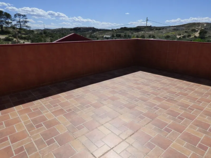 CHALET ADOSADO LISTO PARA ENTRAR A VIVIR EN SAN JUAN