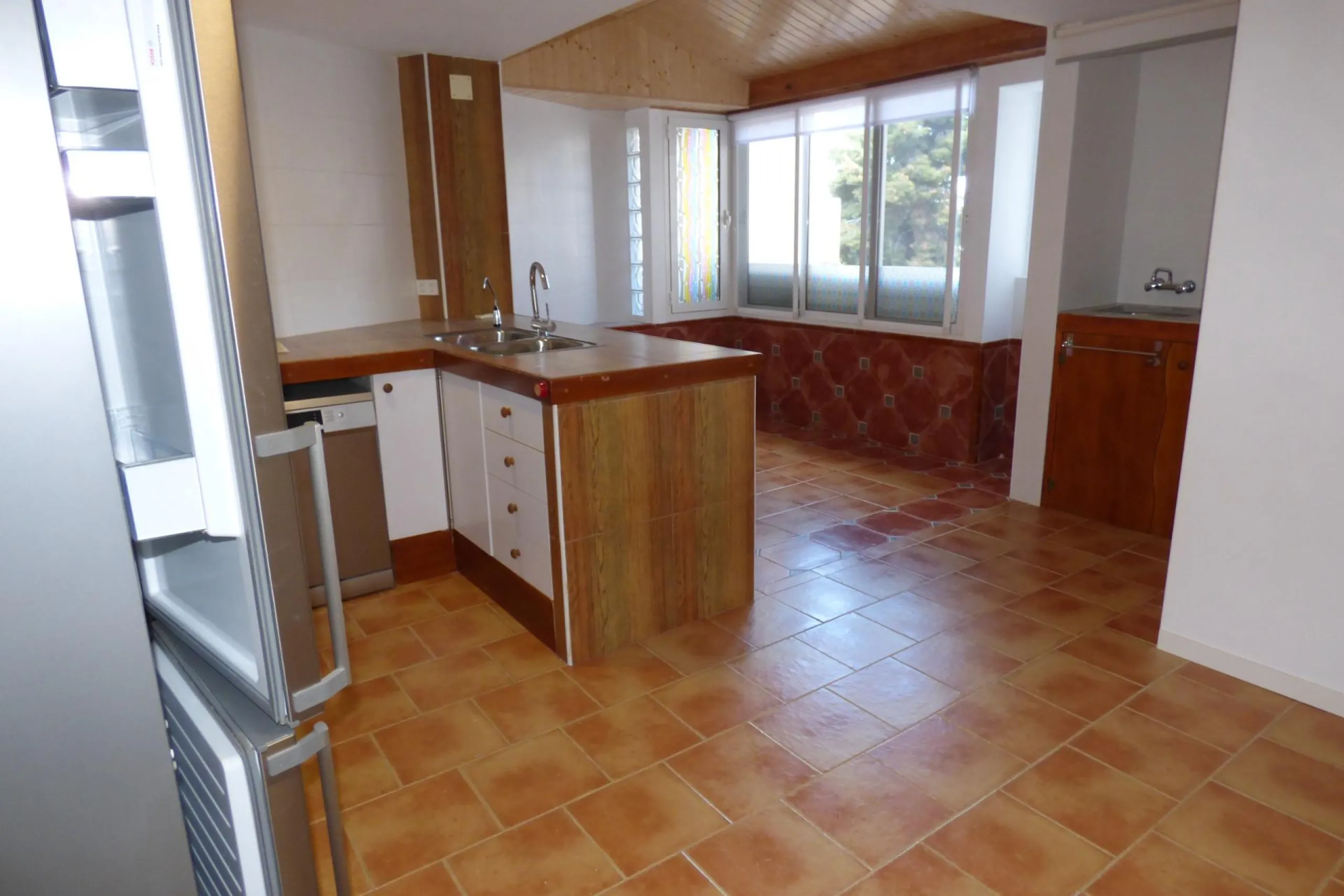 CHALET ADOSADO LISTO PARA ENTRAR A VIVIR EN SAN JUAN