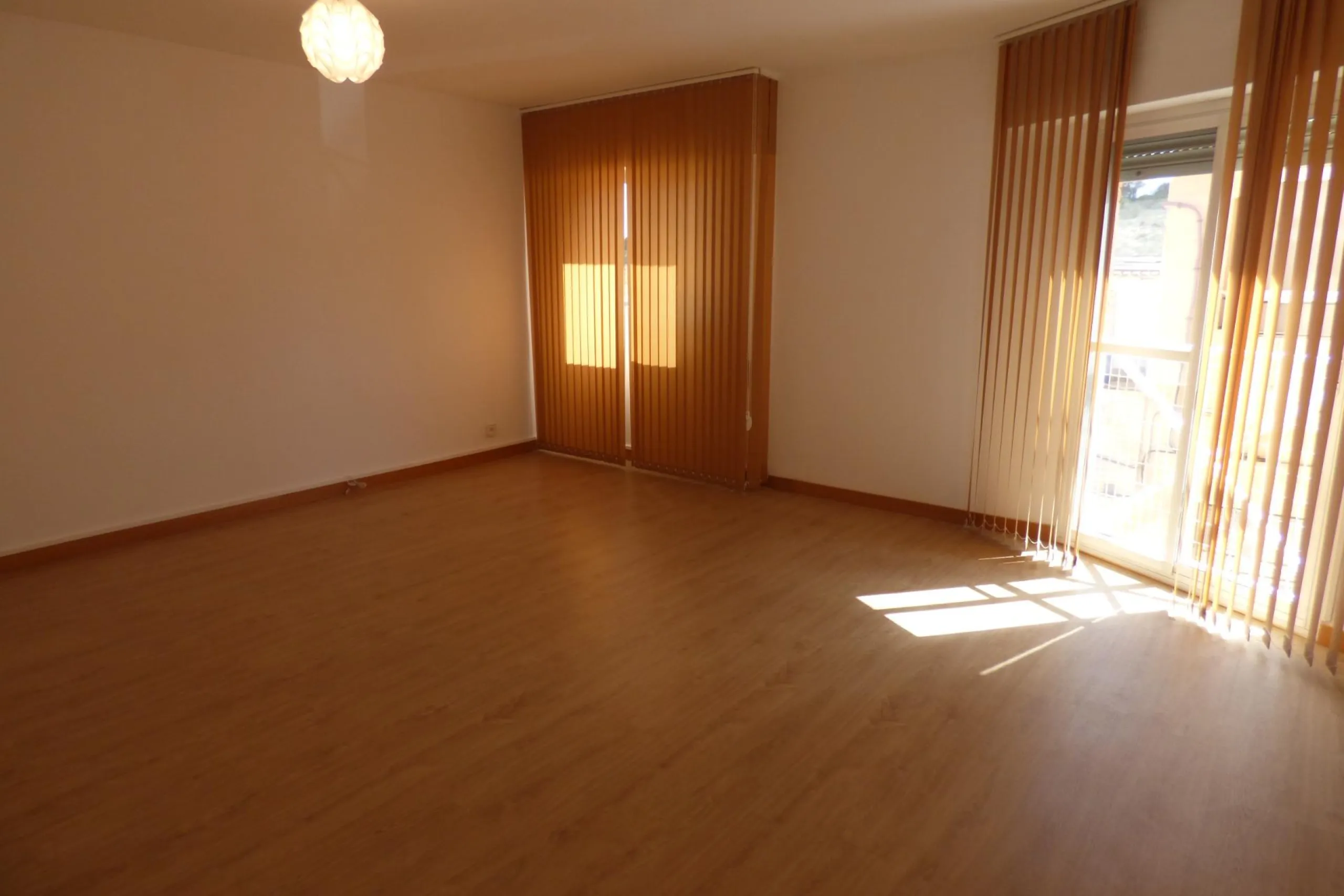 CHALET ADOSADO LISTO PARA ENTRAR A VIVIR EN SAN JUAN