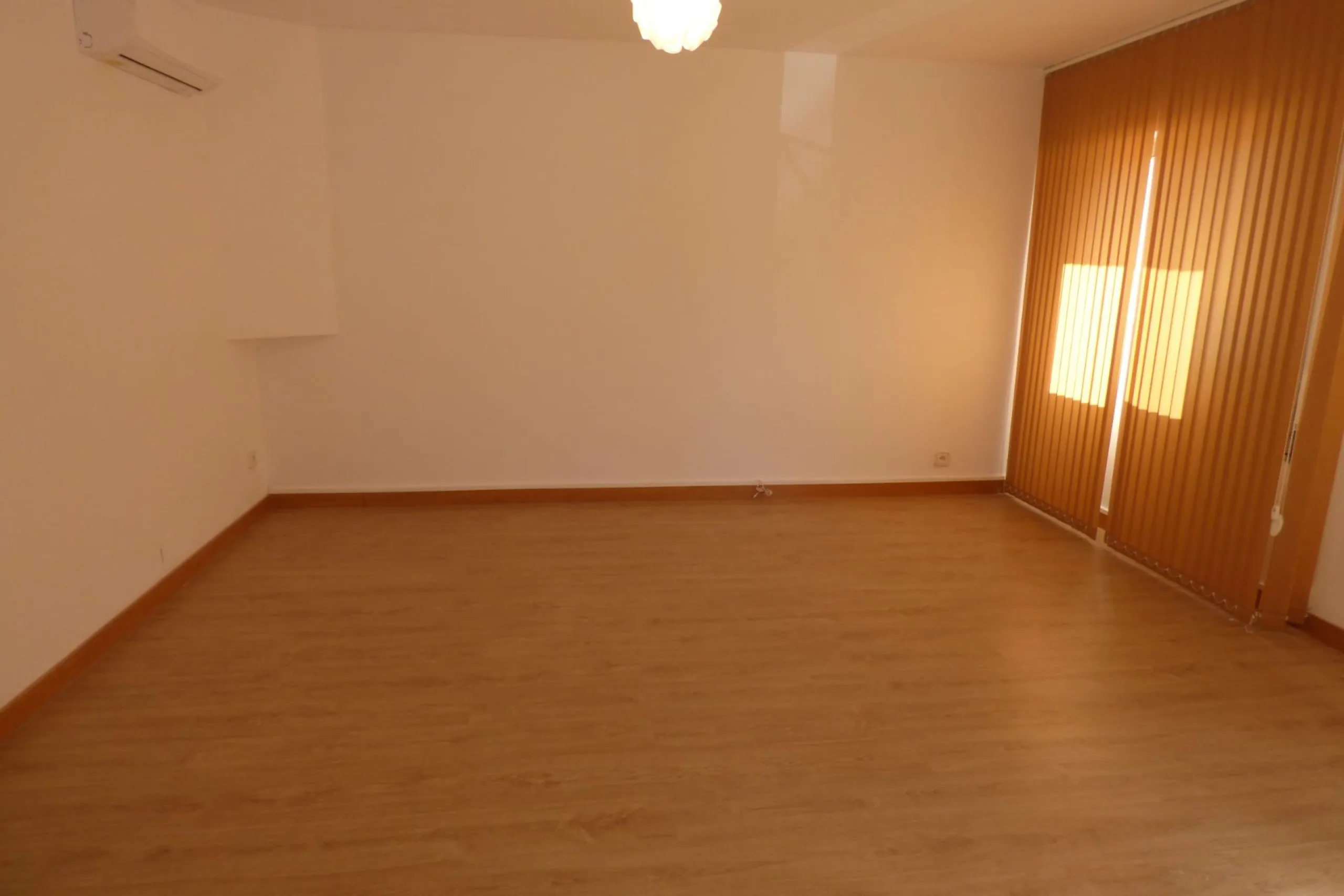 CHALET ADOSADO LISTO PARA ENTRAR A VIVIR EN SAN JUAN