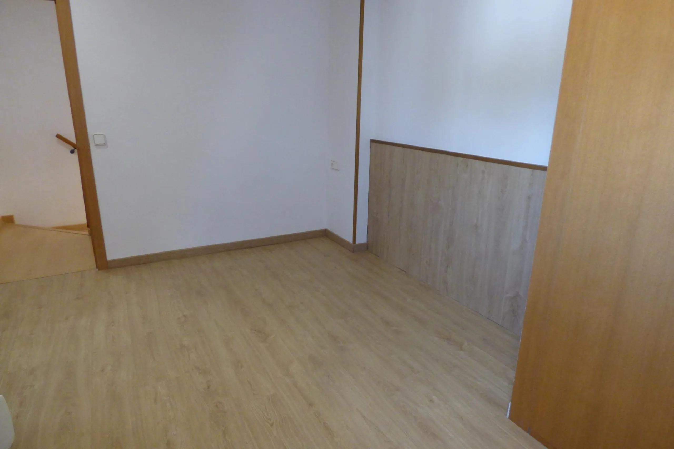 CHALET ADOSADO LISTO PARA ENTRAR A VIVIR EN SAN JUAN