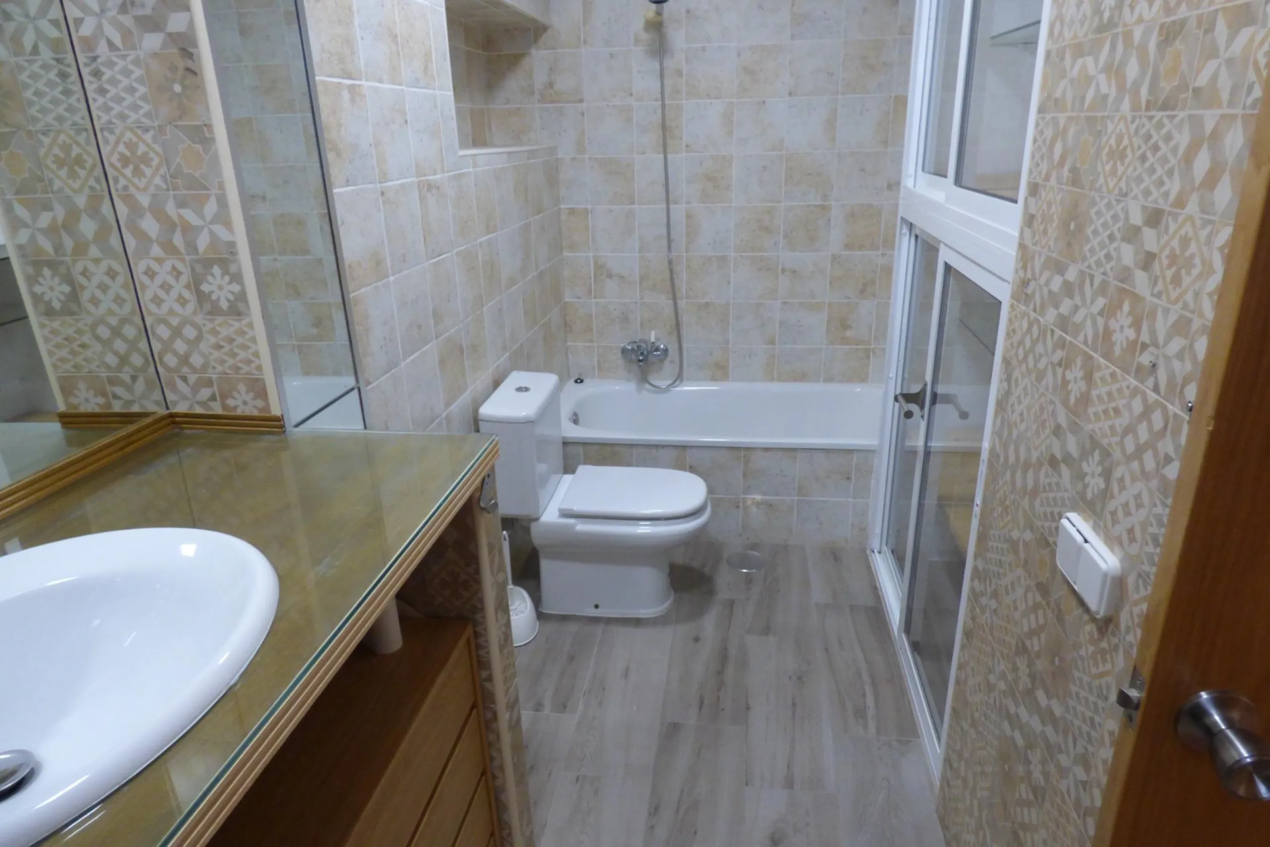 CHALET ADOSADO LISTO PARA ENTRAR A VIVIR EN SAN JUAN