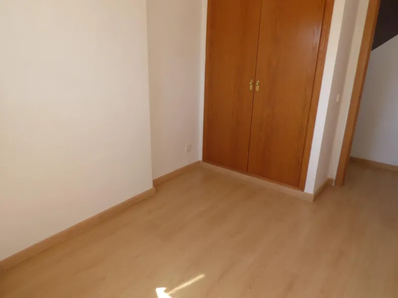CHALET ADOSADO LISTO PARA ENTRAR A VIVIR EN SAN JUAN