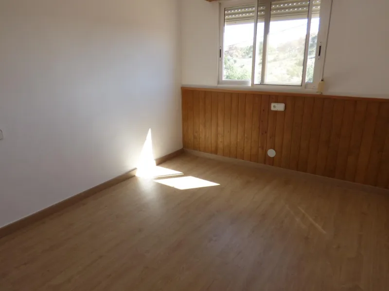 CHALET ADOSADO LISTO PARA ENTRAR A VIVIR EN SAN JUAN