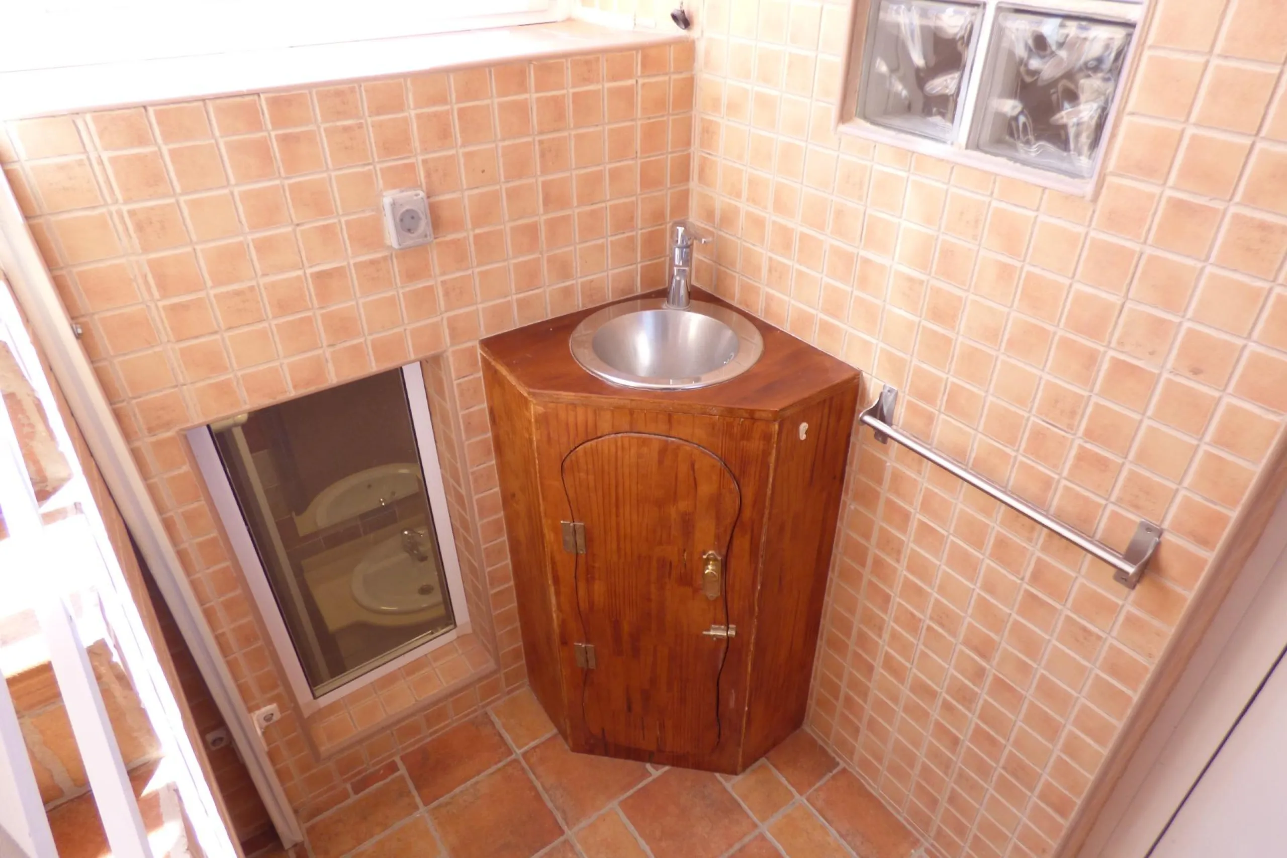 CHALET ADOSADO LISTO PARA ENTRAR A VIVIR EN SAN JUAN