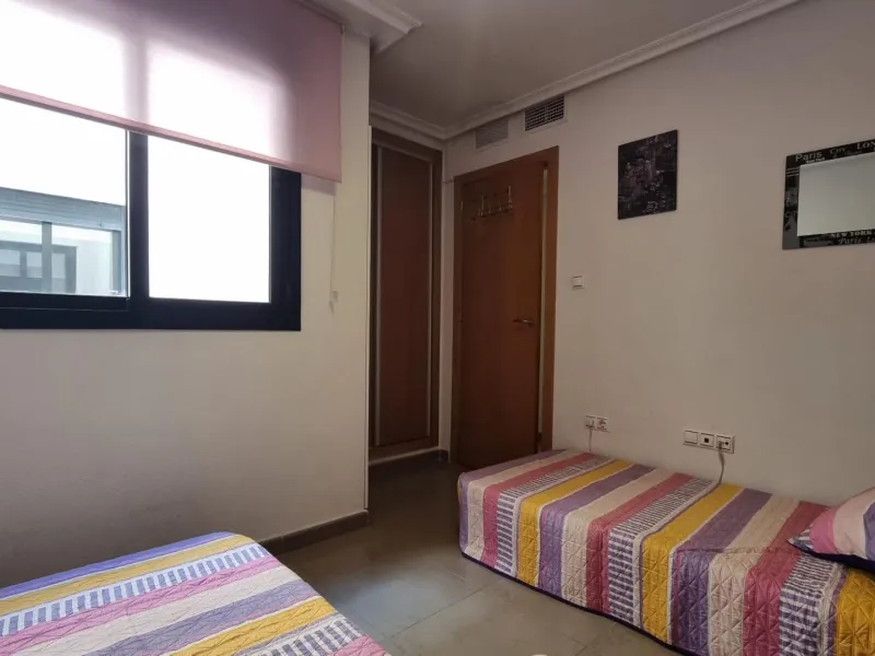 Elegante piso en cetro de Torrevieja + plaza de parking incluido !