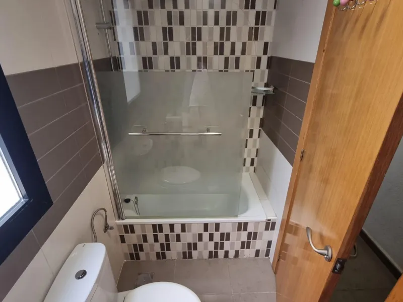 Elegante piso en cetro de Torrevieja + plaza de parking incluido !