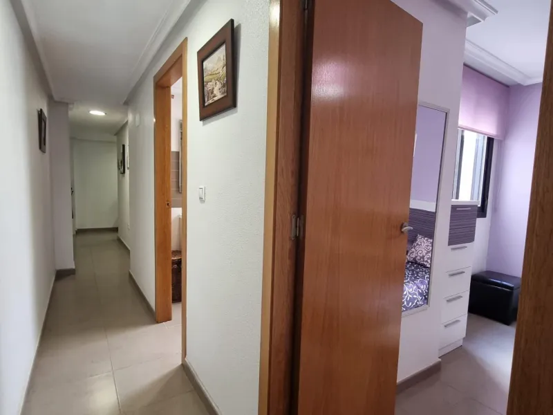 Elegante piso en cetro de Torrevieja + plaza de parking incluido !