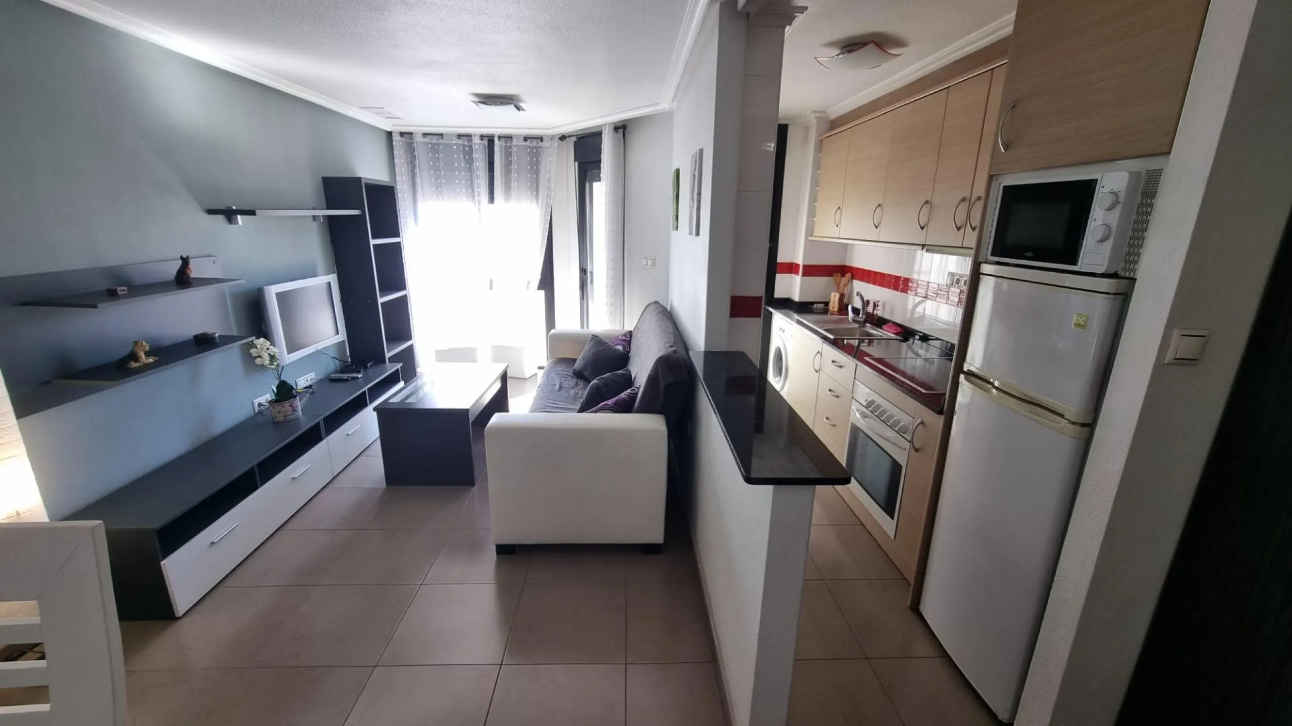 Elegante piso en cetro de Torrevieja + plaza de parking incluido !