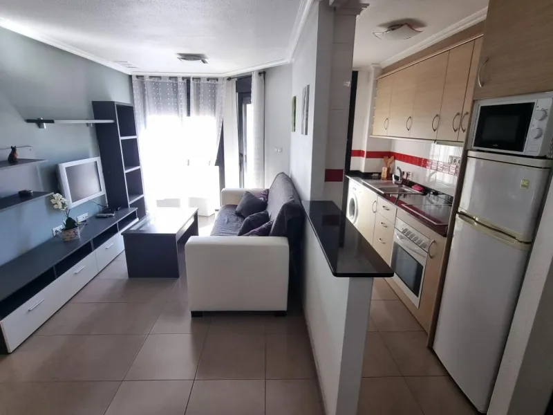 Elegante piso en cetro de Torrevieja + plaza de parking incluido !